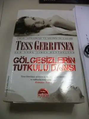 $tess gerristsen-g&#246;lgesizlerin tutkulu dans&#305;.webp