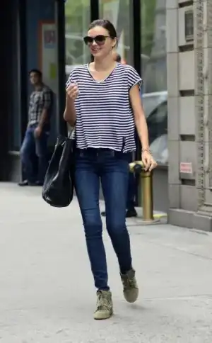 $Miranda-Kerr-17.webp