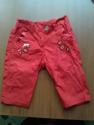 $b&#252;c&#252;r&#252;k k&#305;rm&#305;z&#305; pantolon.webp