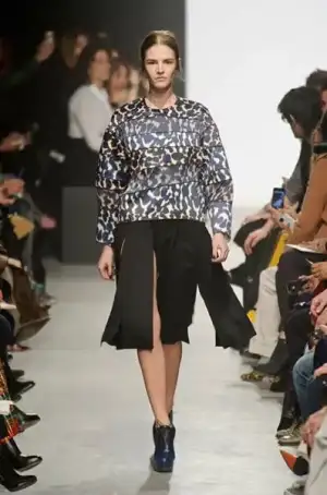 $maison_rabih_kayrouz_2013_2014_sonbahar_kis_moda_defile (14).webp