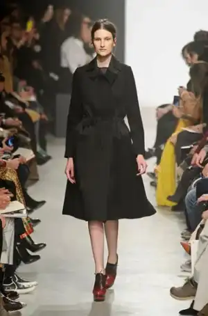 $maison_rabih_kayrouz_2013_2014_sonbahar_kis_moda_defile (31).webp