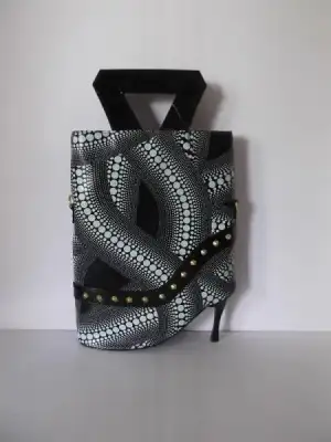 $siyah geometrik1.webp