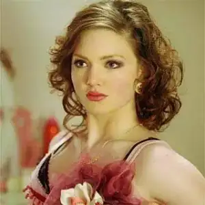 $Holliday-Grainger-1.webp