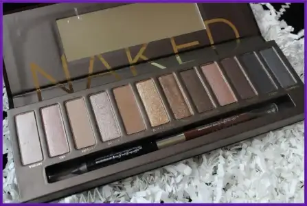 $Urban-Decay-Naked-Palette-10-1600x1200.webp