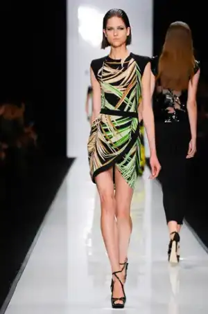 $leonard_ilkbahar_yaz_2013_2014_defilesi (4).webp