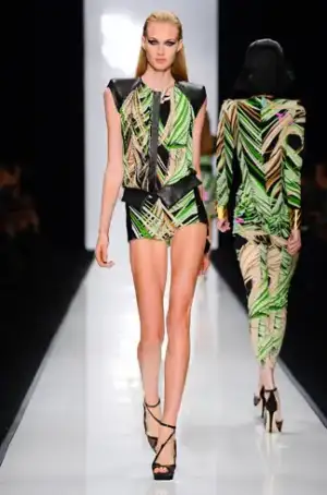 $leonard_ilkbahar_yaz_2013_2014_defilesi (7).webp