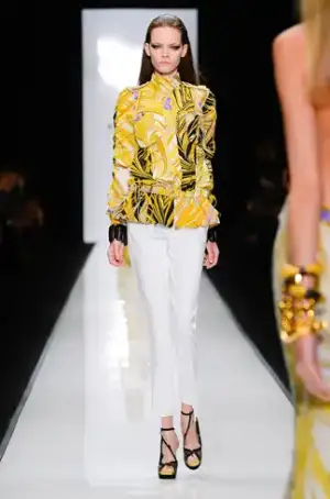 $leonard_ilkbahar_yaz_2013_2014_defilesi (12).webp