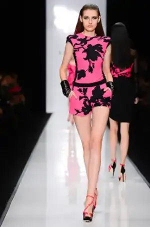 $leonard_ilkbahar_yaz_2013_2014_defilesi (20).webp