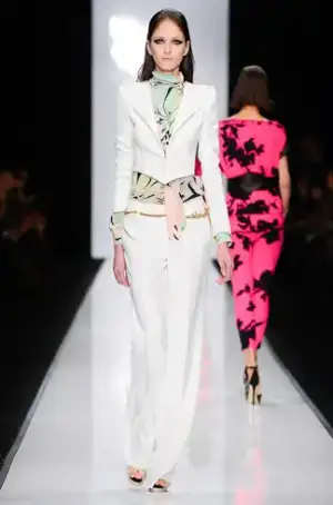 $leonard_ilkbahar_yaz_2013_2014_defilesi (23).webp