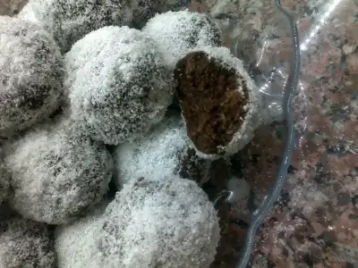 $+Hindistan Cevizli Kakaolu Toplar 5.webp