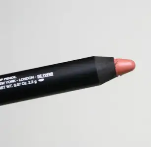$flauntme-nars-satin-lip-pencil-biscayne-yu-luxembourg-swatches-dsc00533.webp $flauntme-nars-satin-lip-pencil-biscayne-yu-luxembourg-swatches-dsc00533.webp