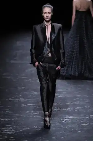 $Haider_Ackermann_2013_ilkbahar_yaz (1).webp