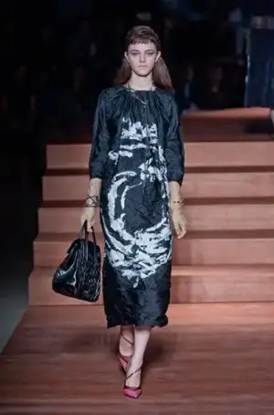 $defile-miumiu-printemps-ete-2013-madame-figaro-11.webp