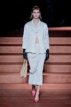 $defile-miumiu-printemps-ete-2013-madame-figaro-12.webp