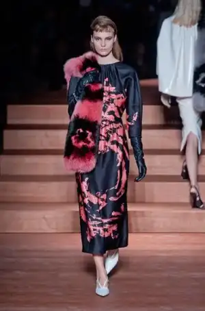 $defile-miumiu-printemps-ete-2013-madame-figaro-22.webp