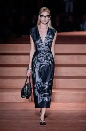 $defile-miumiu-printemps-ete-2013-madame-figaro-25.webp