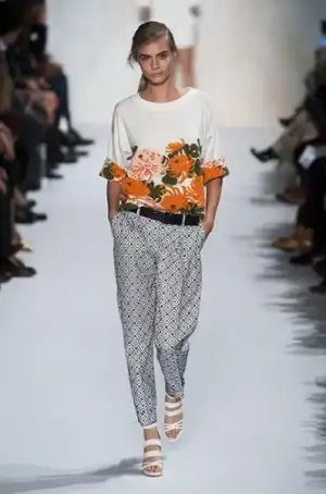 $paul_joe_ilkbahar_yaz_2013_defile_moda_elbise_modelleri (6).webp