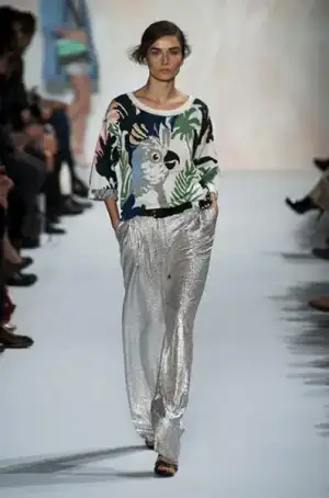 $paul_joe_ilkbahar_yaz_2013_defile_moda_elbise_modelleri (11).webp