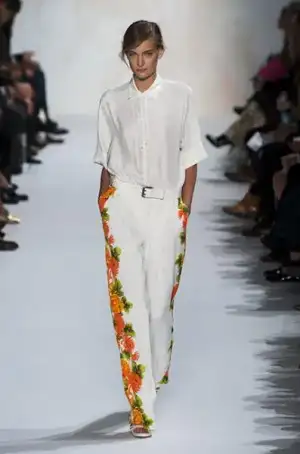 $paul_joe_ilkbahar_yaz_2013_defile_moda_elbise_modelleri (24).webp
