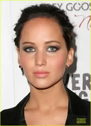 $1363591090jennifer-lawrence-i-thought-i-saw-honey-boo-boo-09[1] (1).webp