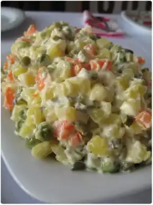 $Amerikan-Salatas&#305;.webp