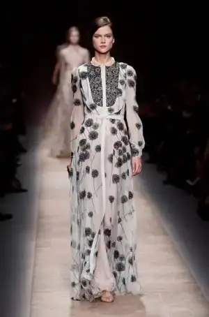 $valentino_2013_ilkbahar_yaz (2).webp