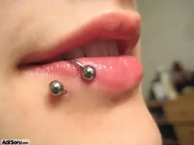 $dudak-piercing.webp
