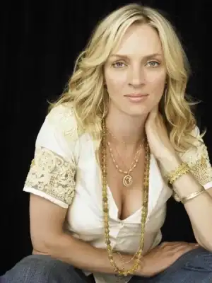 $Uma-Thurman_Wallpaper.webp