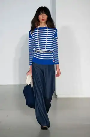 $Agnes_b_2013_ilkbahar_yaz_defilesi (6).webp