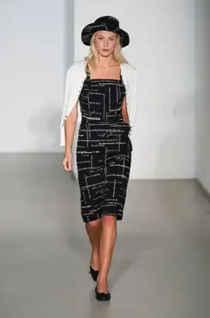 $Agnes_b_2013_ilkbahar_yaz_defilesi (24).webp