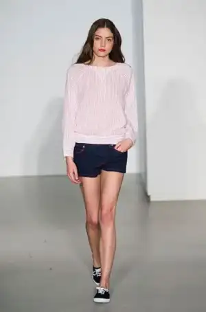 $Agnes_b_2013_ilkbahar_yaz_defilesi (43).webp