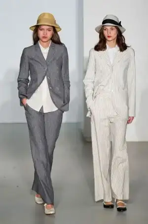 $Agnes_b_2013_ilkbahar_yaz_defilesi (70).webp