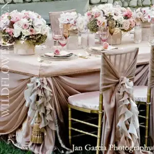 $Pink-Champagne-Ivory-Classic-Vintage-Wedding-Decor-.webp $Pink-Champagne-Ivory-Classic-Vintage-Wedding-Decor-.webp
