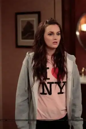 $bbb5-14-The-Backup-Dan-Stills-blair-waldorf-28836053-1333-2000.webp