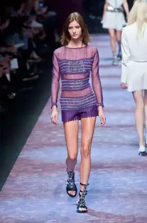 $paco_rabanne_ilkbahar_yaz_2013_defilesi (8).webp
