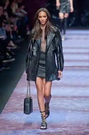 $paco_rabanne_ilkbahar_yaz_2013_defilesi (11).webp