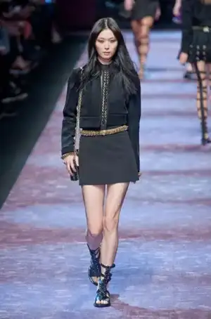 $paco_rabanne_ilkbahar_yaz_2013_defilesi (33).webp