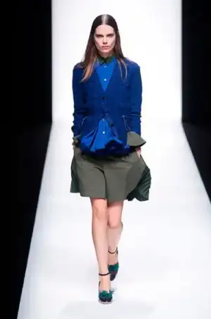 $sacai_ilkbahar_kis_2013_defile_moda_elbise_modelleri (14).webp