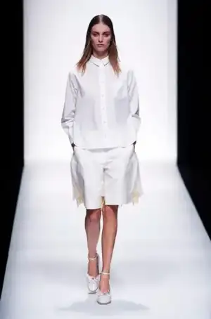 $sacai_ilkbahar_kis_2013_defile_moda_elbise_modelleri (31).webp