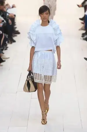 $chloe_ilkbahar_yaz_2013_defilesi_moda_elbise (1).webp