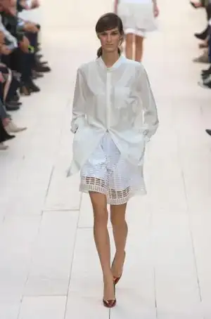 $chloe_ilkbahar_yaz_2013_defilesi_moda_elbise (12).webp
