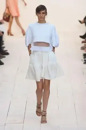 $chloe_ilkbahar_yaz_2013_defilesi_moda_elbise (22).webp