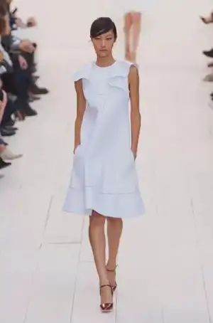 $chloe_ilkbahar_yaz_2013_defilesi_moda_elbise (36).webp