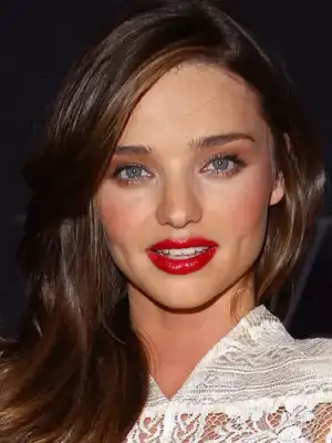 $cos-fall-makeup-0811-miranda-kerr-de.webp