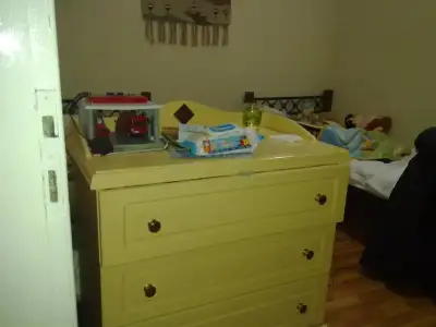 $18012011098.webp