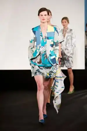 $hermes_ilkbahar_yaz_2013_defilesi (3).webp