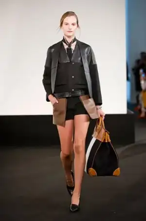 $hermes_ilkbahar_yaz_2013_defilesi (13).webp