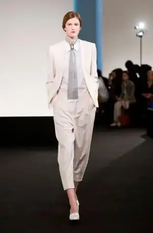 $hermes_ilkbahar_yaz_2013_defilesi (26).webp