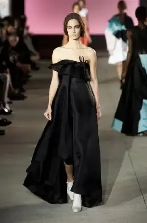 $john_galliano_ilkbahar_yaz_2013_defile_moda_elbise_koleksiyon (29).webp