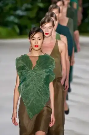 $Akris_2013_ilkbahar_yaz (7).webp